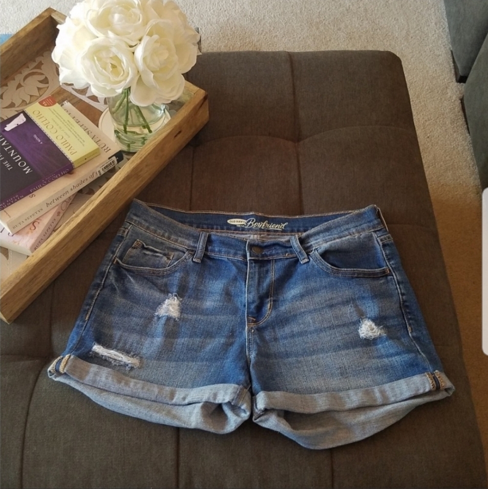 Distressed Denim Boyfriend Jean Shorts Light Wash Cuffed LIKE NEW - Picture 3 of 8